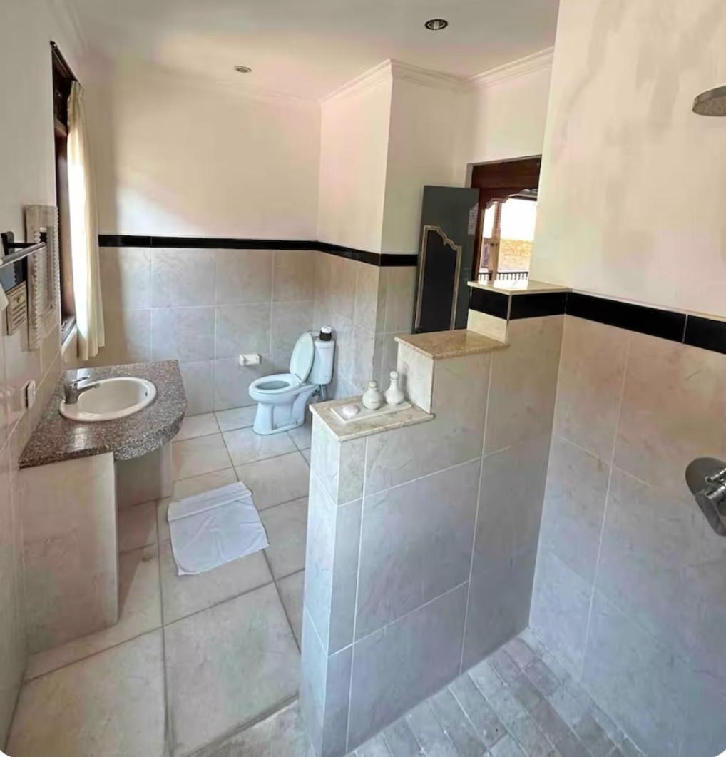 Mawa House Hotel Убуд Екстериор снимка